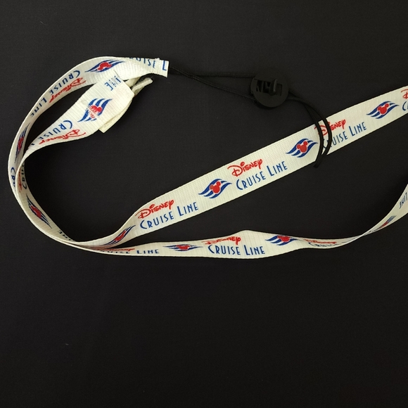 Disney cruise line lanyard - Picture 3 of 3